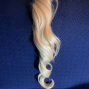 Synthetic hair ponytail